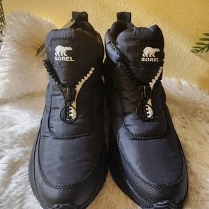 WOMEN'S OUT N ABOUT III PUFFY ZIP BOOT